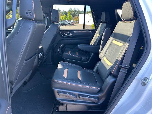 Used 2023 GMC Yukon AT4 AWD/4WD image 10