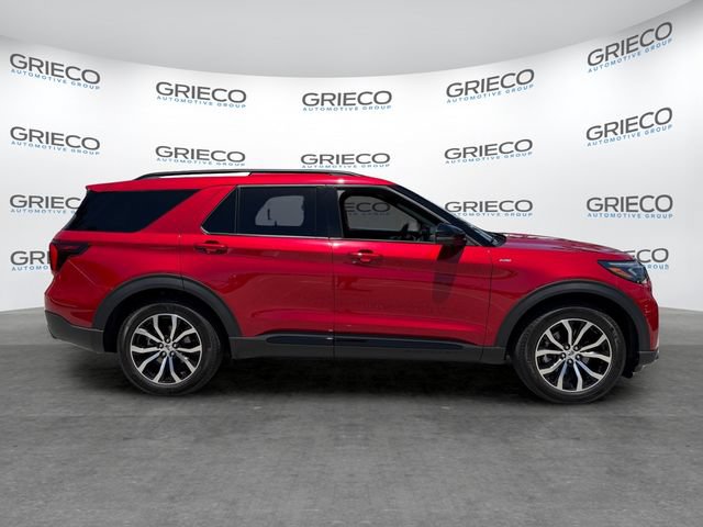 Certified 2026 Ford Explorer ST-Line w/ Premium Package RWD image 8