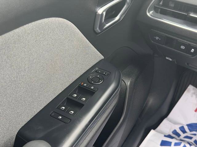 Used 2025 Kia K4 EX FWD image 19