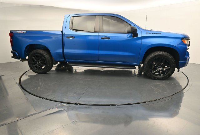 Used 2022 Chevrolet Silverado 1500 Custom w/ LPO, Dark Essentials Package AWD/4WD image 12