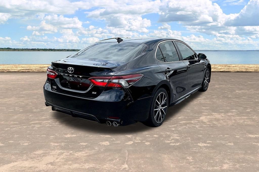 Used 2021 Toyota Camry SE w/ Convenience Package FWD image 11