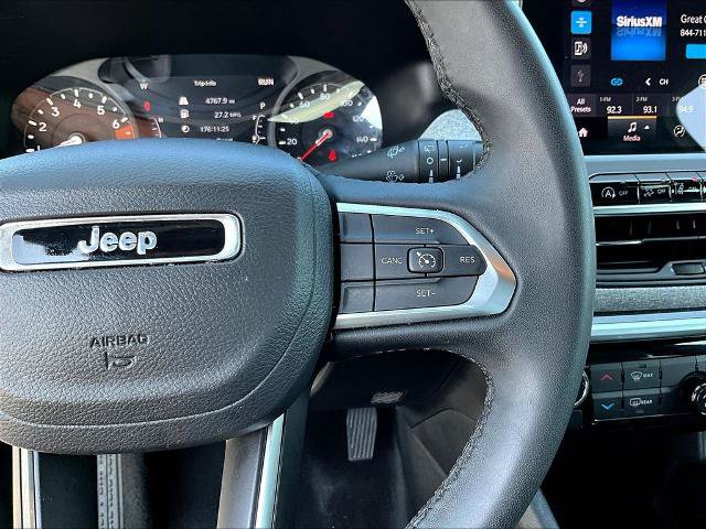 Used 2024 Jeep Compass Latitude AWD/4WD image 12