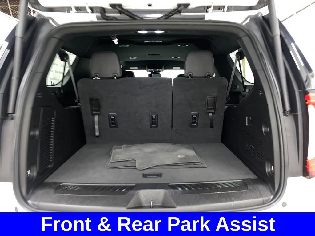 Used 2023 GMC Yukon XL SLT image 13