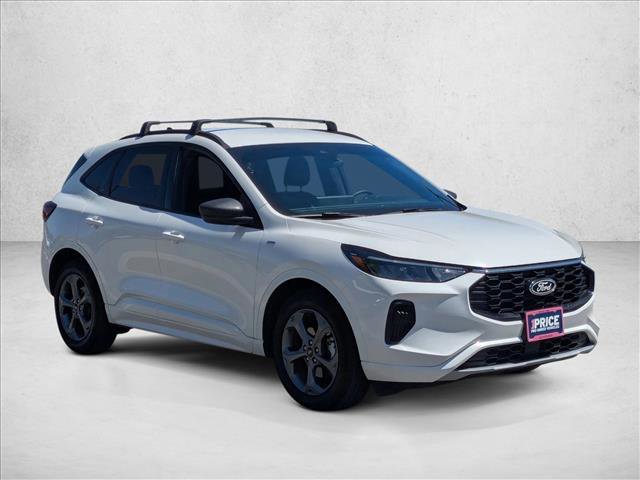 Certified 2024 Ford Escape ST-Line w/ Tech Pack #1 FWD image 3