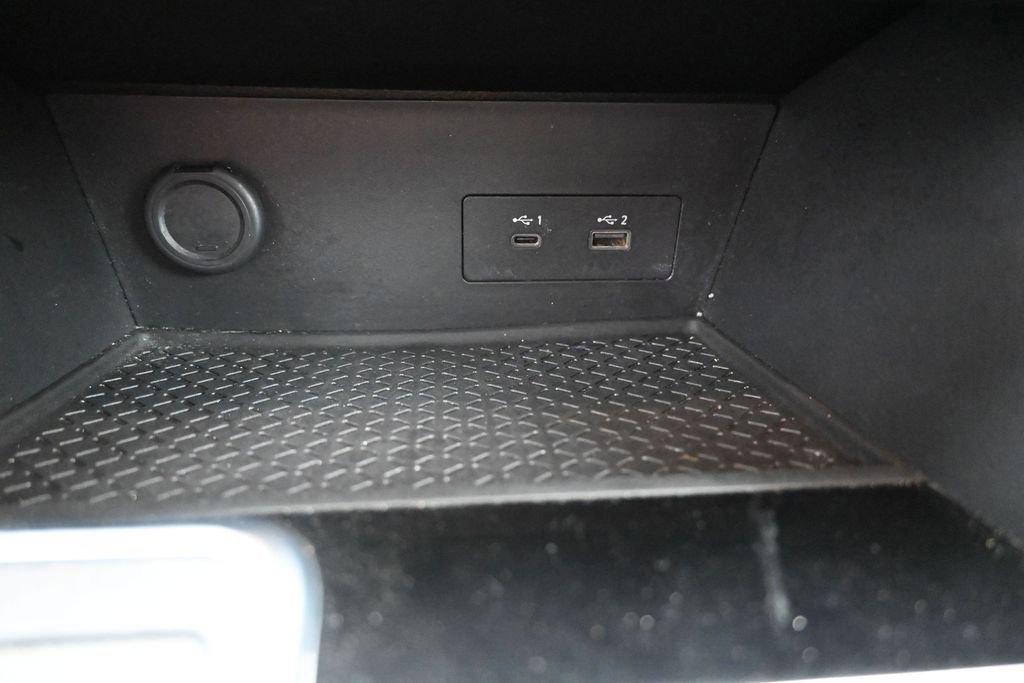 Used 2025 Nissan Pathfinder SV FWD image 28