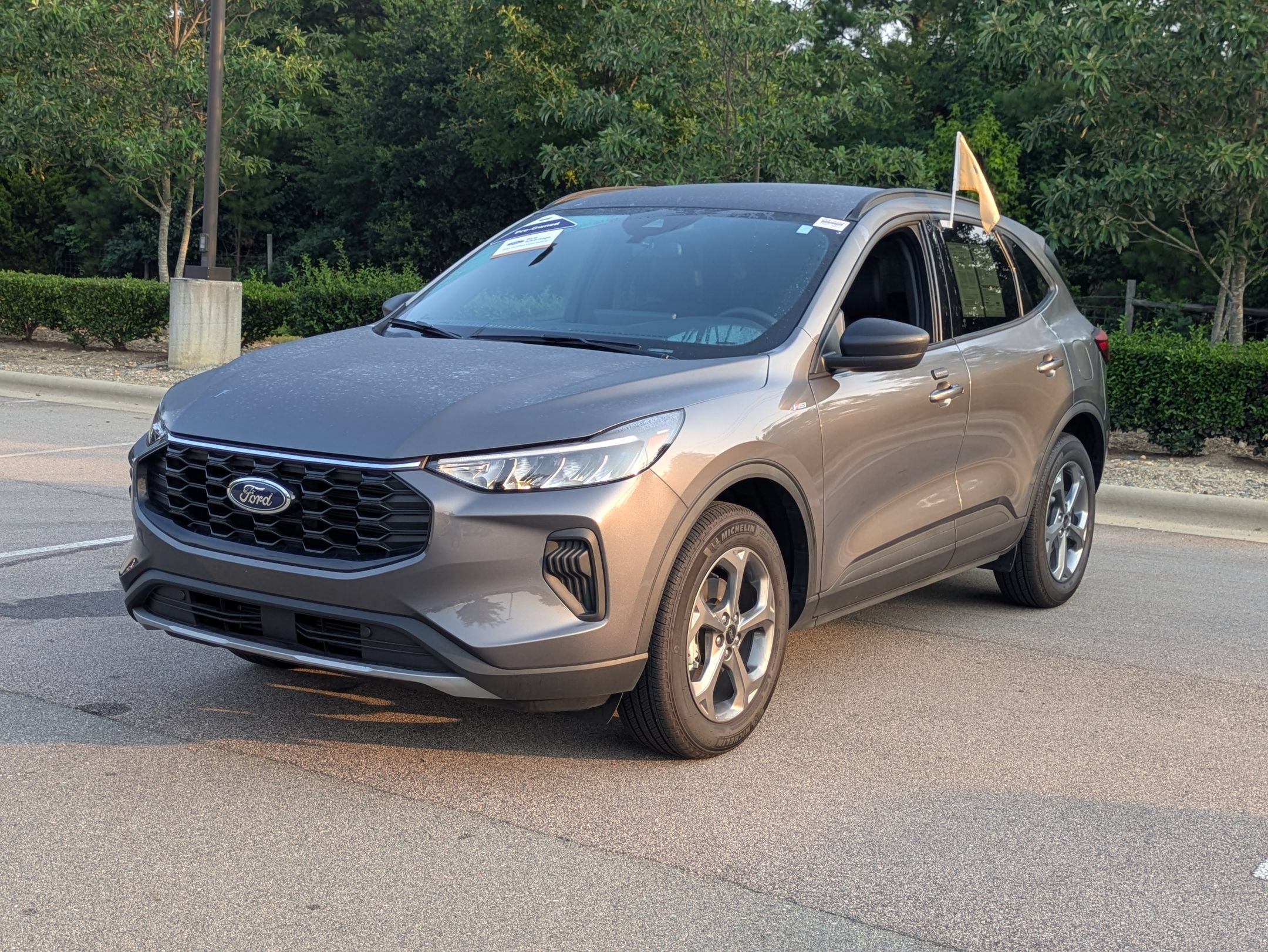 Certified 2025 Ford Escape ST-Line w/ Tech Pack #1 AWD/4WD image 8