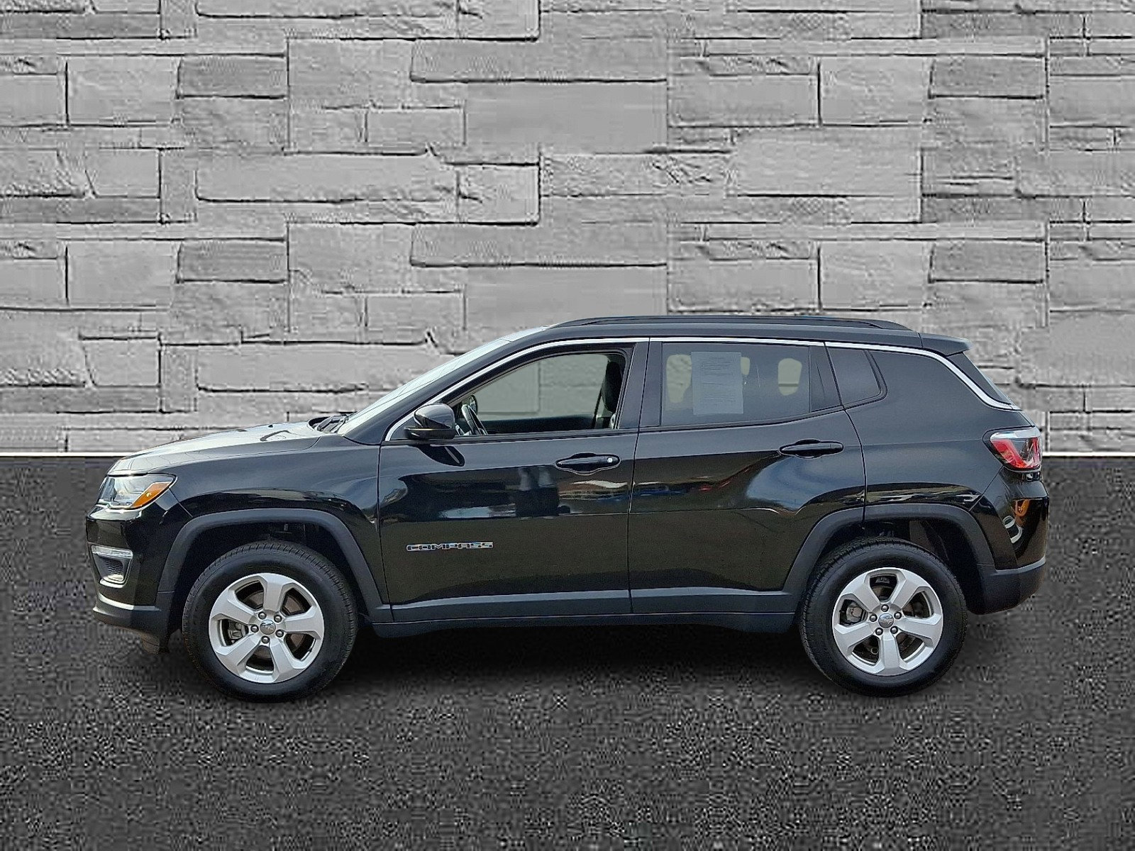 Used 2020 Jeep Compass Latitude image 6