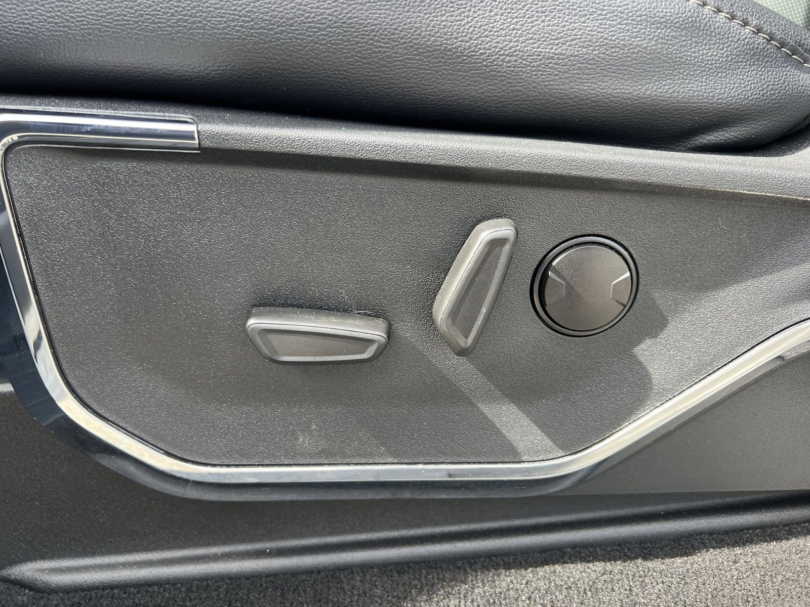 Certified 2023 Ford F250 Lariat w/ Lariat Ultimate Package image 14