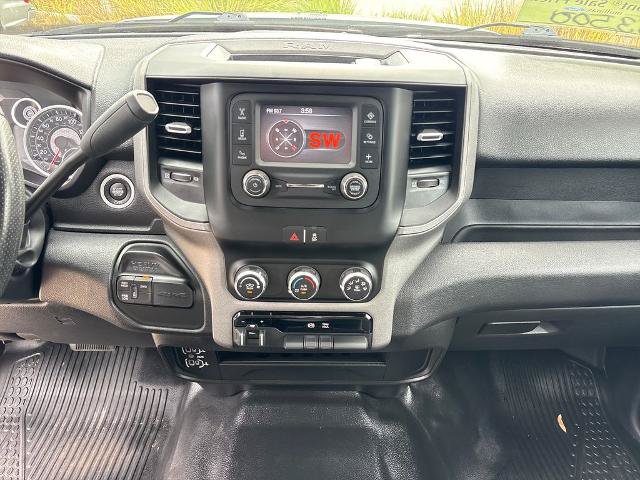 Used 2024 RAM 3500 Tradesman w/ Chrome Appearance Group AWD/4WD image 22