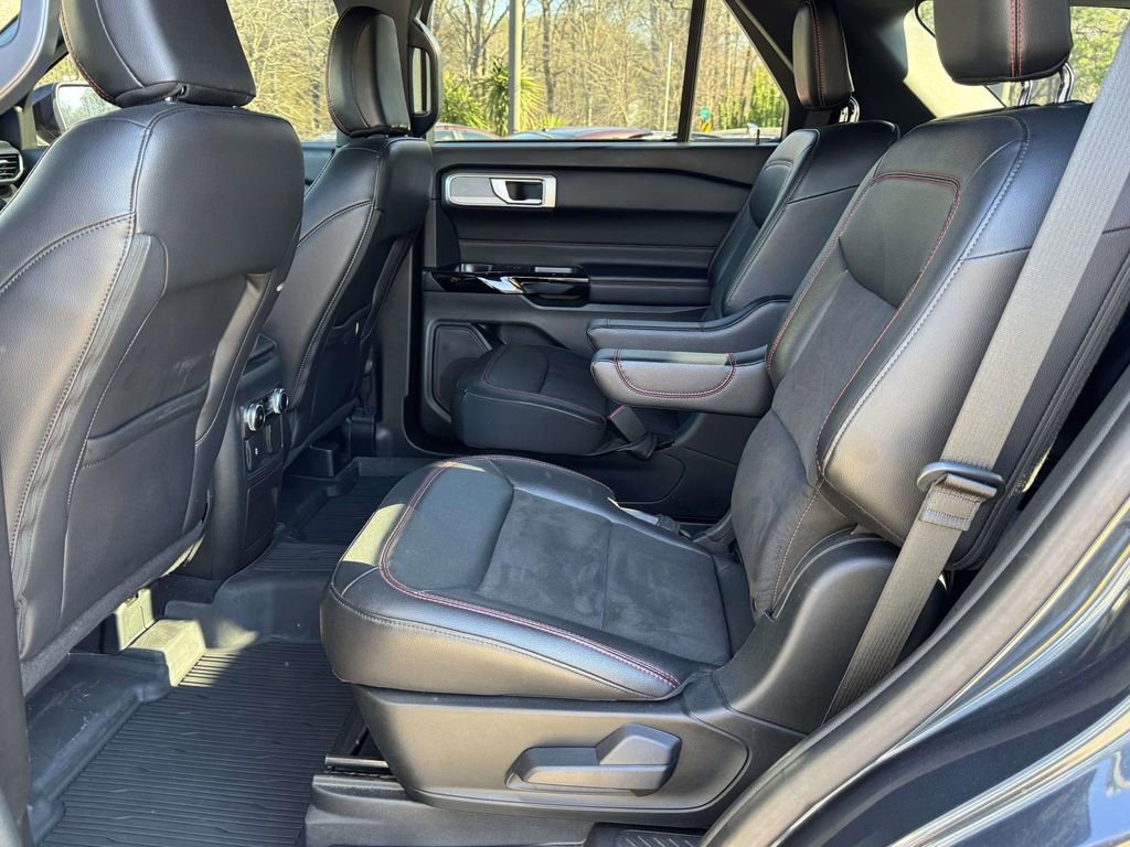 Certified 2023 Ford Explorer ST-Line w/ Class IV Trailer Tow Package image 21