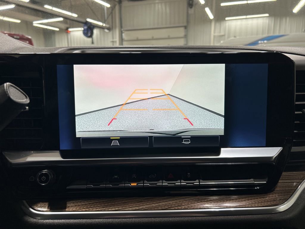 Used 2023 Chevrolet Silverado 1500 LT image 18