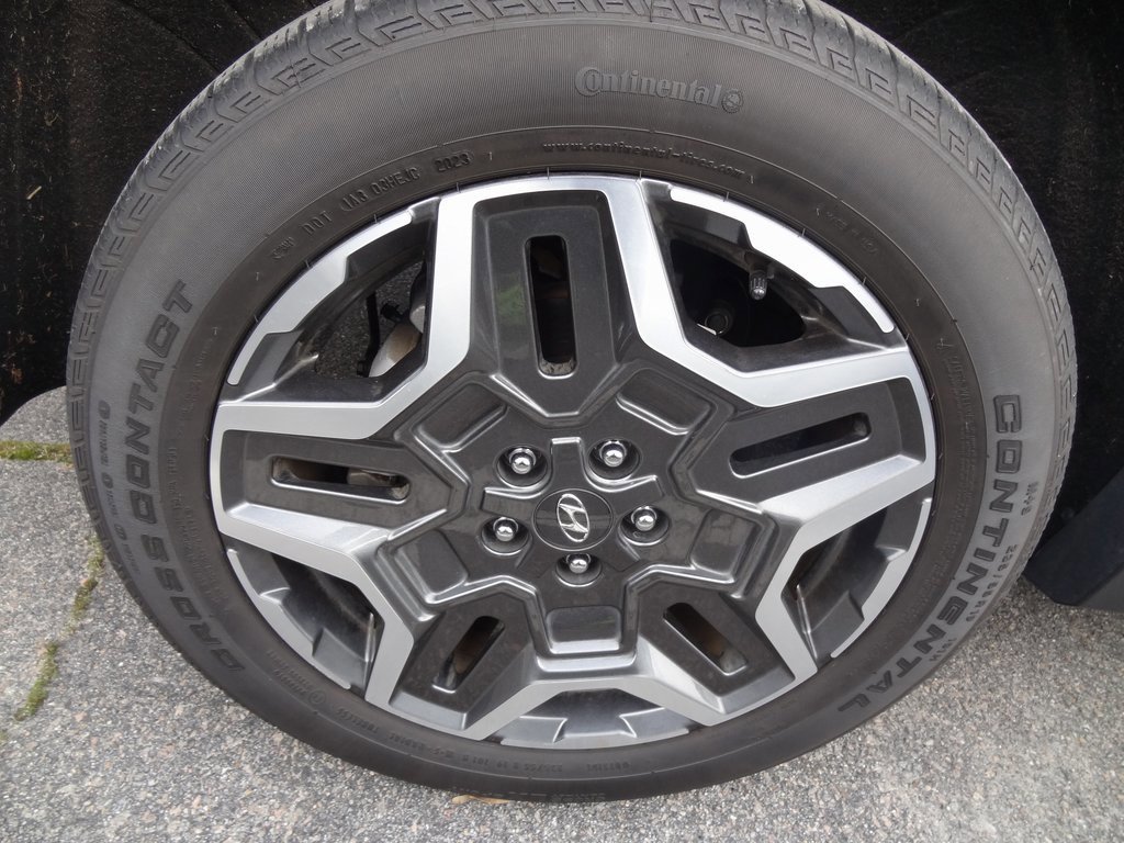 Used 2023 Hyundai Santa Fe Limited image 10