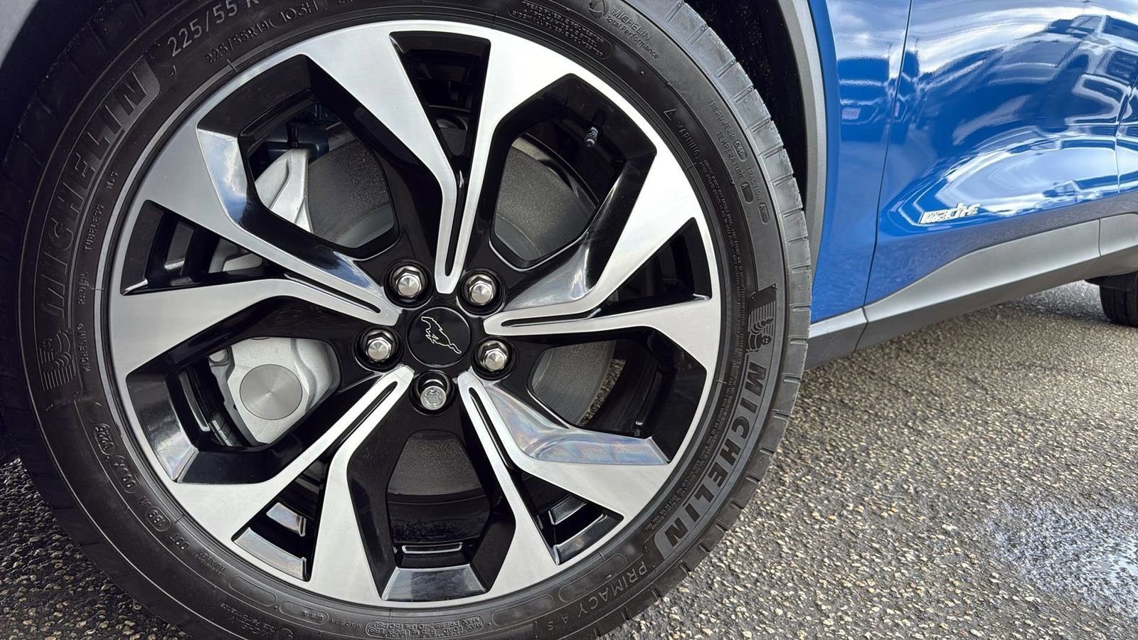 Certified 2025 Ford Mustang Mach-E Select image 9