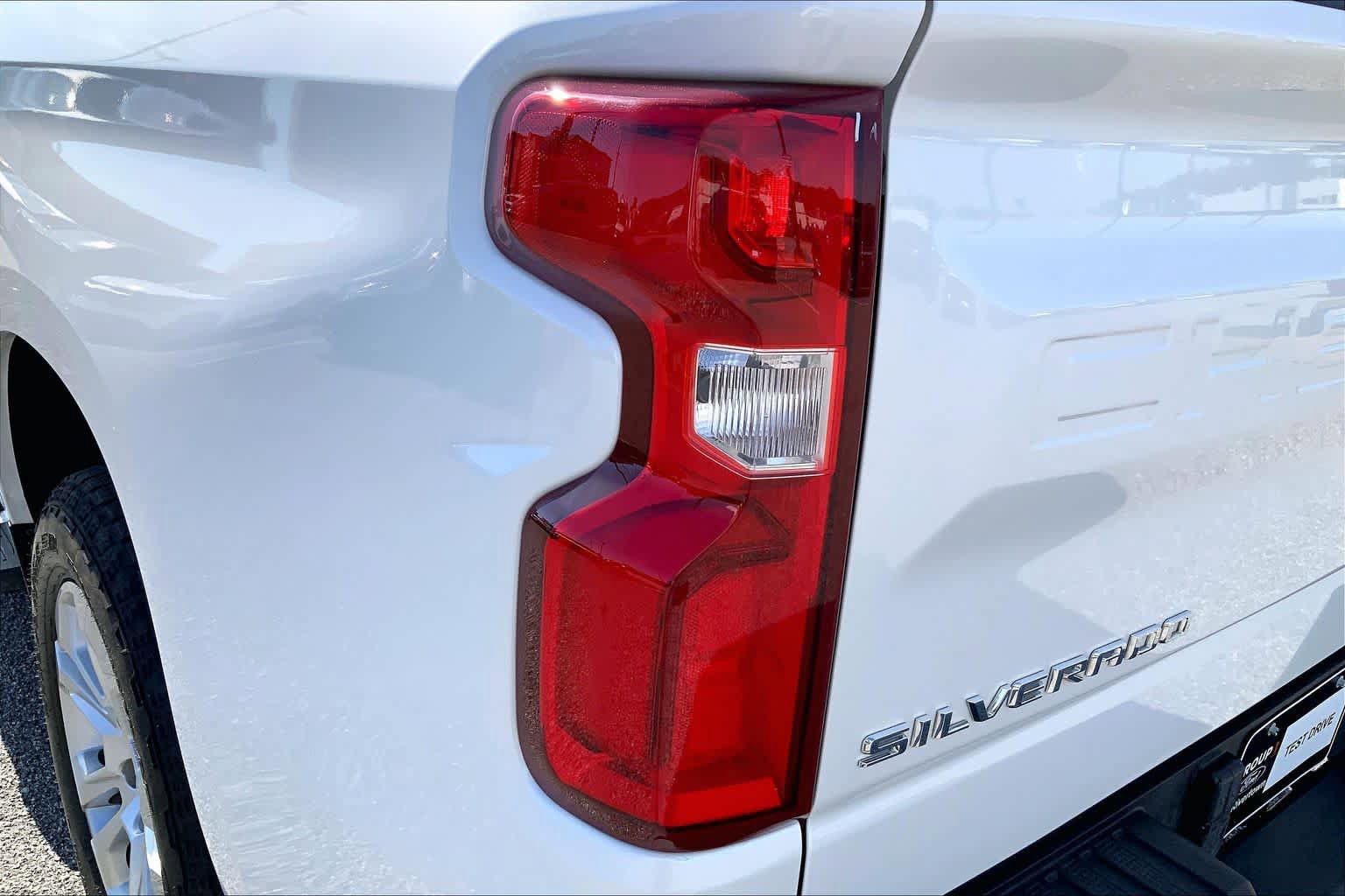 Used 2025 Chevrolet Silverado 1500 LTZ w/ LTZ Premium Package AWD/4WD image 27