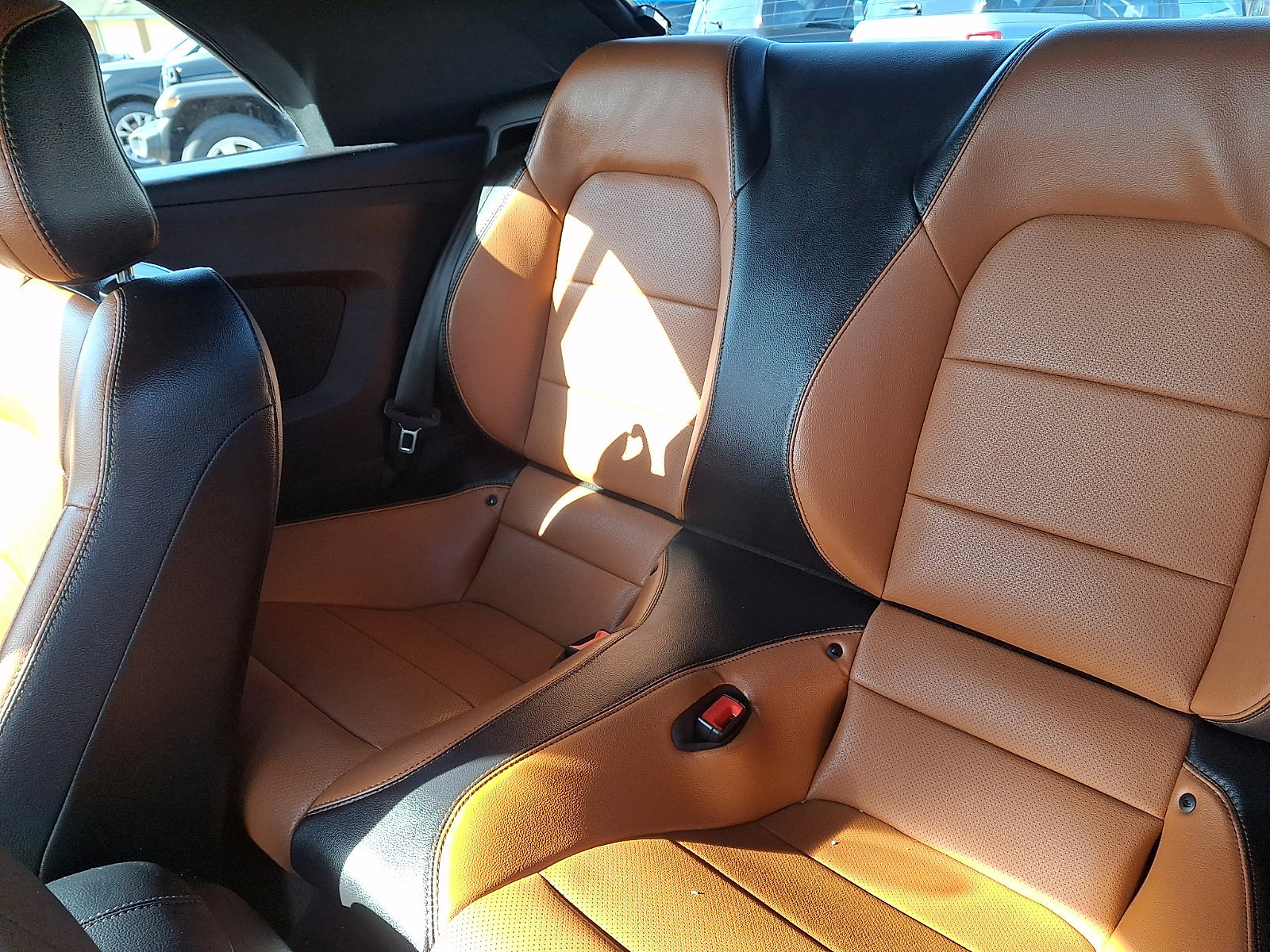 Certified 2019 Ford Mustang GT Premium w/ Black Accent Package image 16