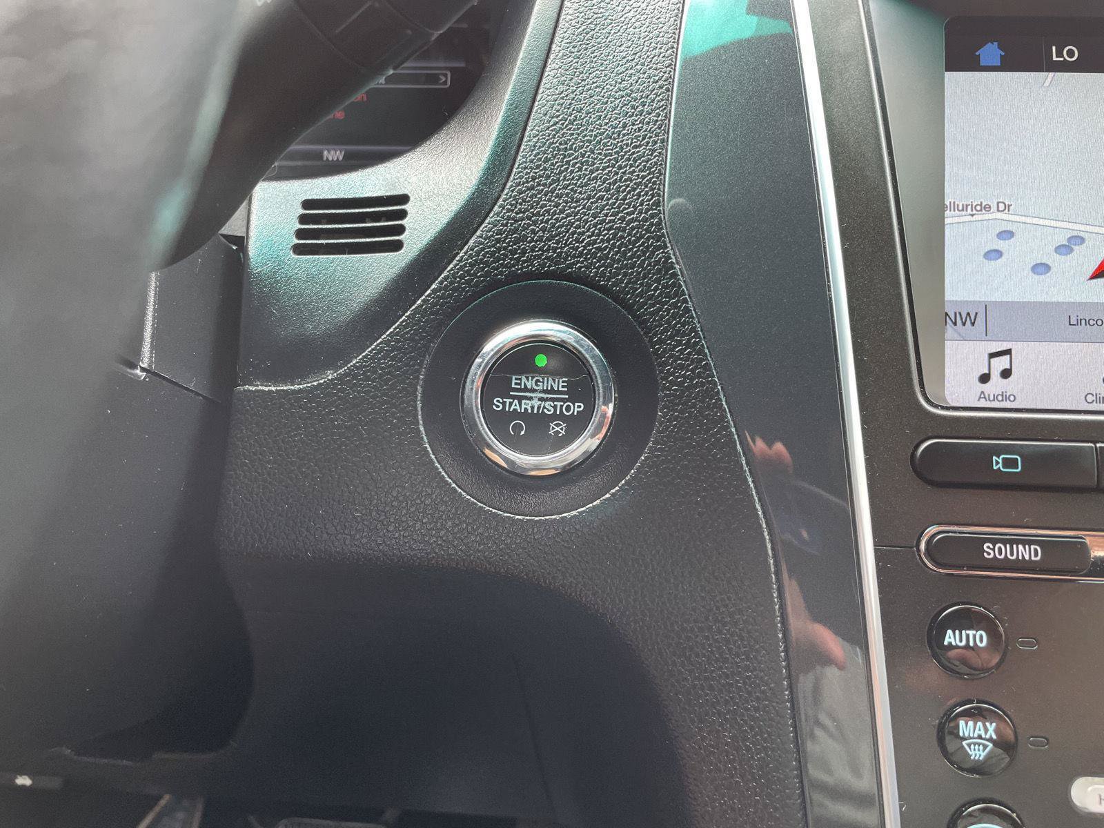 Certified 2018 Ford Explorer Limited FWD image 28