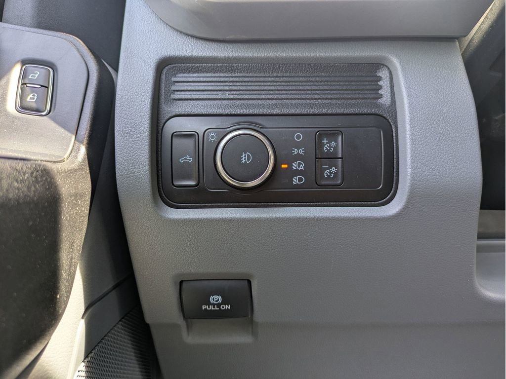 Certified 2024 Ford F250 XL AWD/4WD image 23