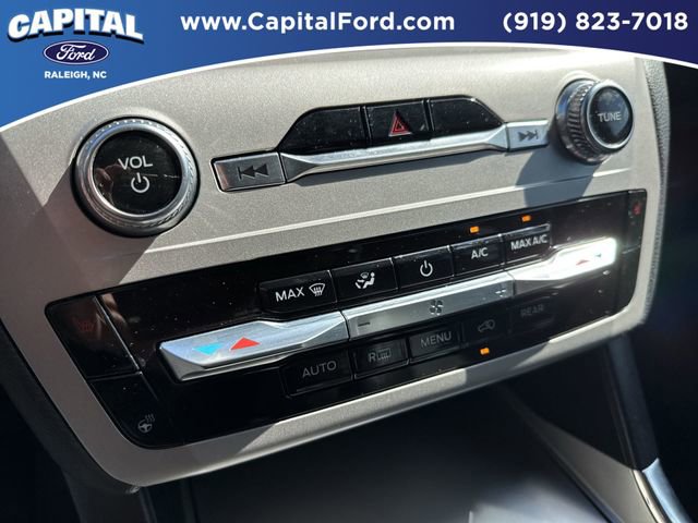 Certified 2023 Ford Explorer XLT w/ Equipment Group 202A AWD/4WD image 30