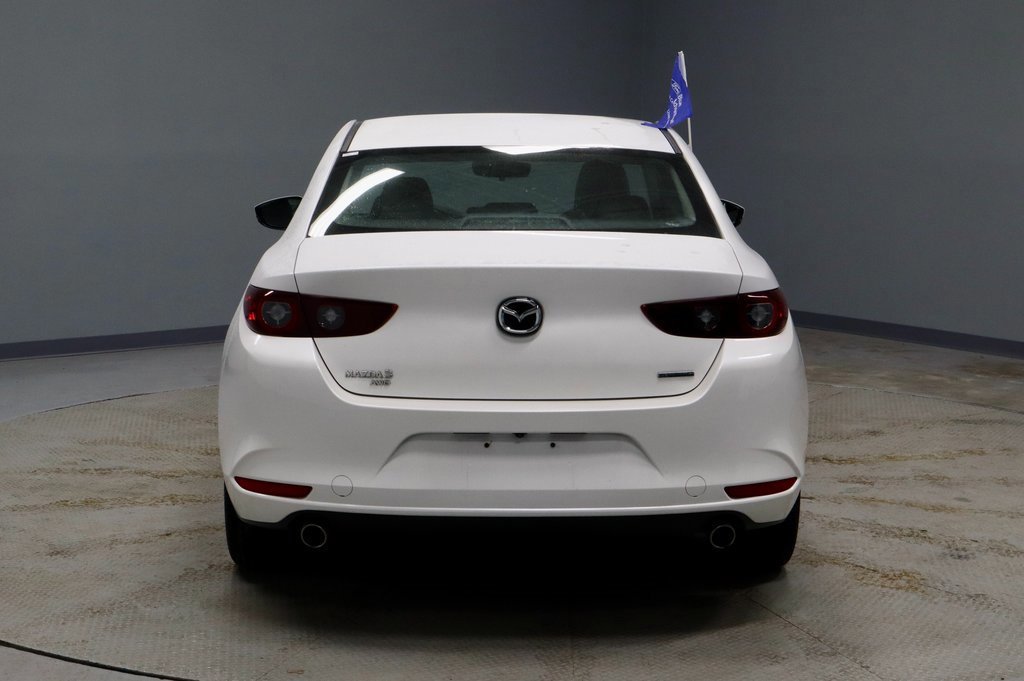 Used 2022 MAZDA MAZDA3 s image 4