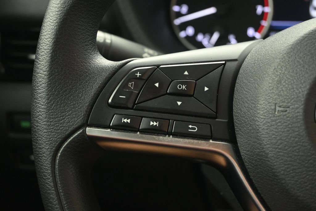 Used 2024 Nissan Sentra SV FWD image 23