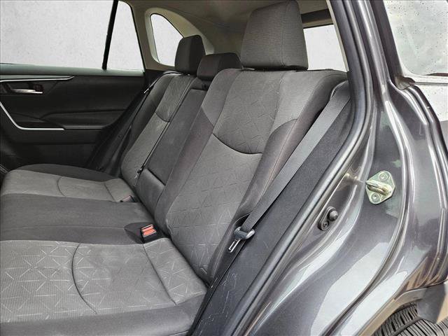 Used 2020 Toyota RAV4 XLE AWD/4WD image 11