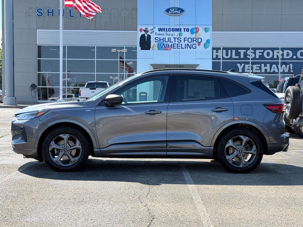 Certified 2024 Ford Escape ST-Line FWD image 2