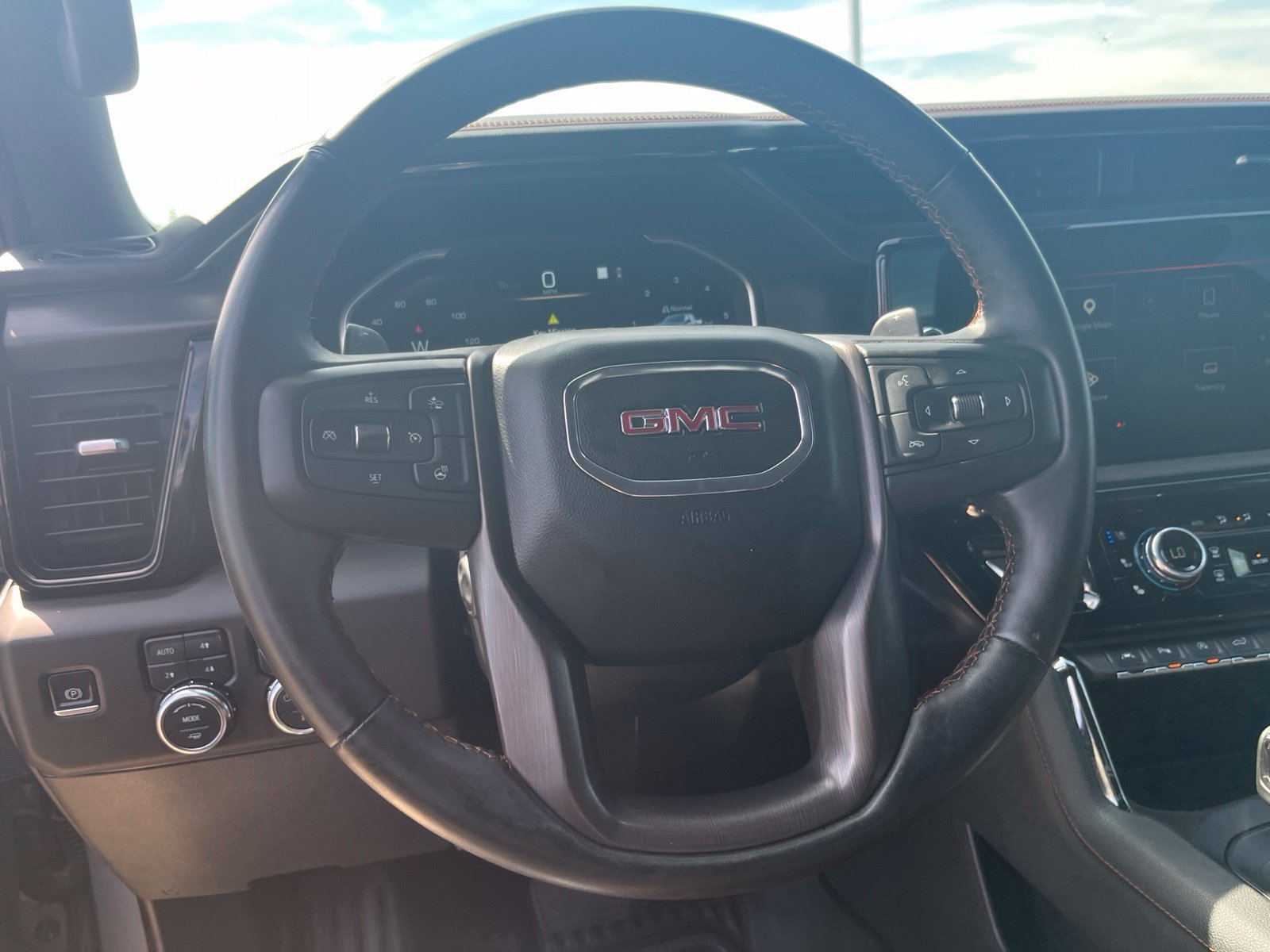 Used 2023 GMC Sierra 1500 AT4 w/ AT4 Premium Package AWD/4WD image 18