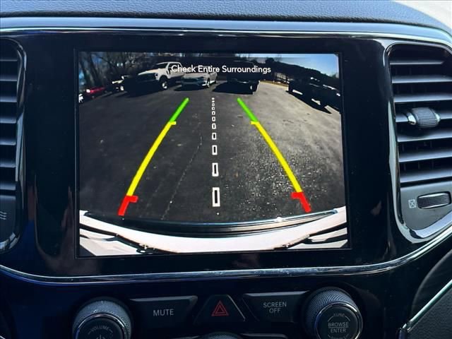 Used 2022 Jeep Grand Cherokee Limited image 25