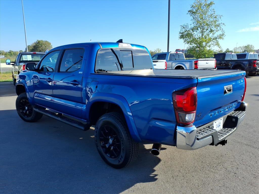 Used 2018 Toyota Tacoma SR5 image 3