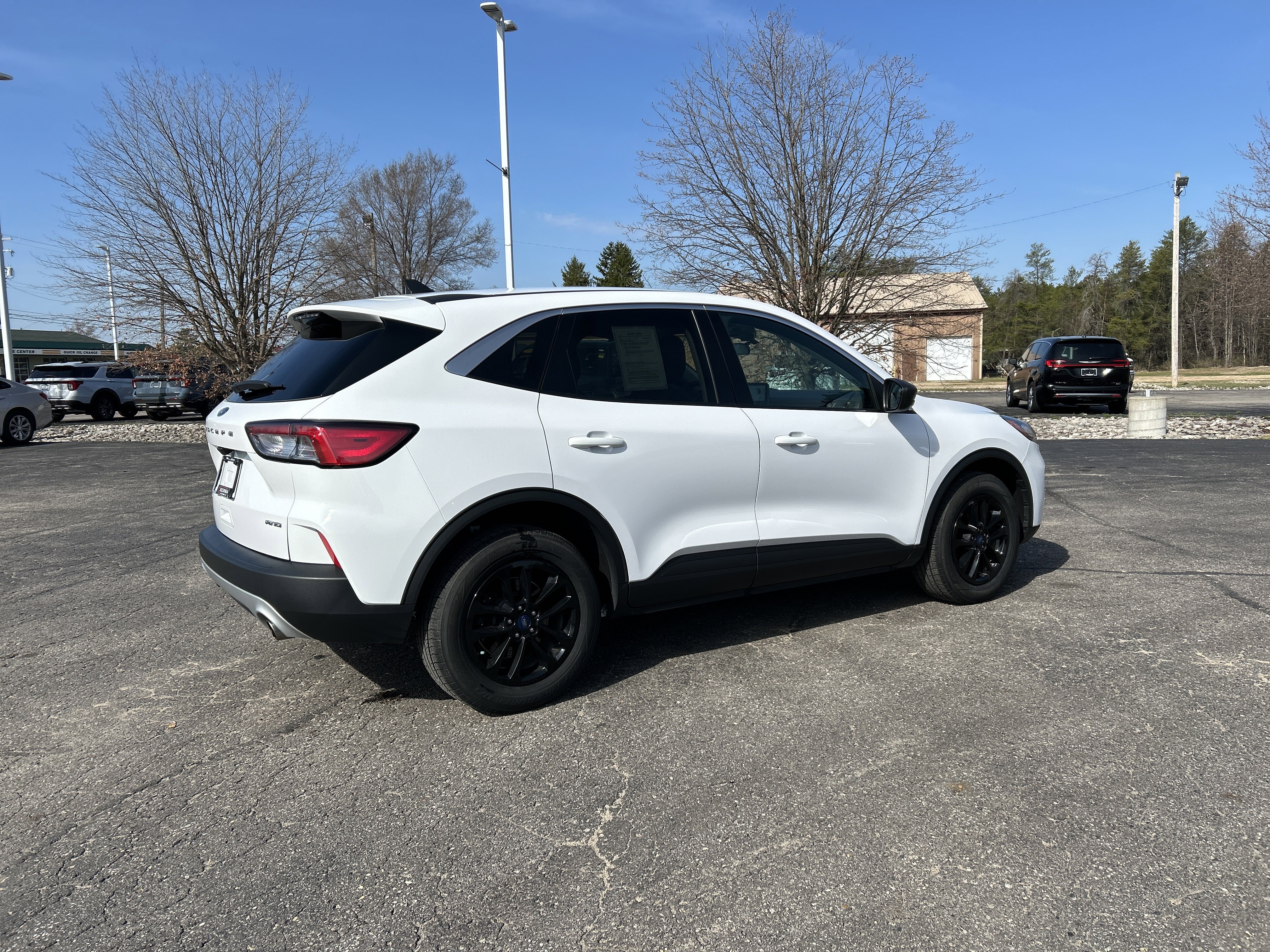 Certified 2022 Ford Escape SE AWD/4WD image 3