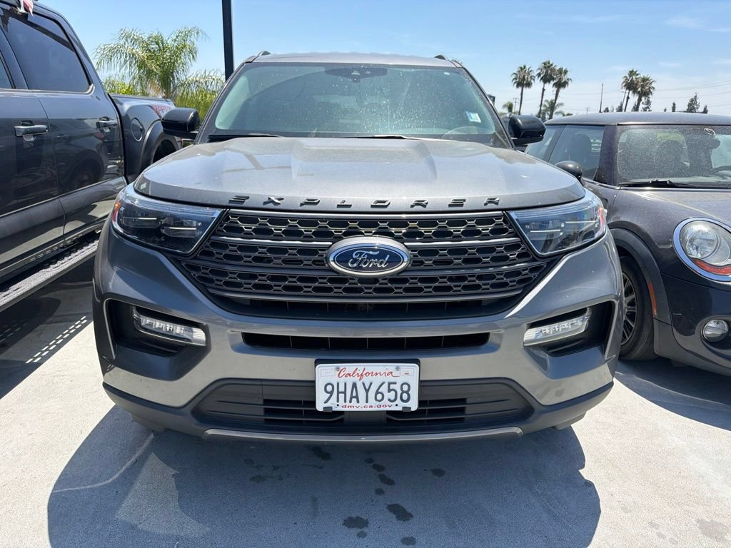 Certified 2023 Ford Explorer XLT w/ Equipment Group 202A AWD/4WD image 2