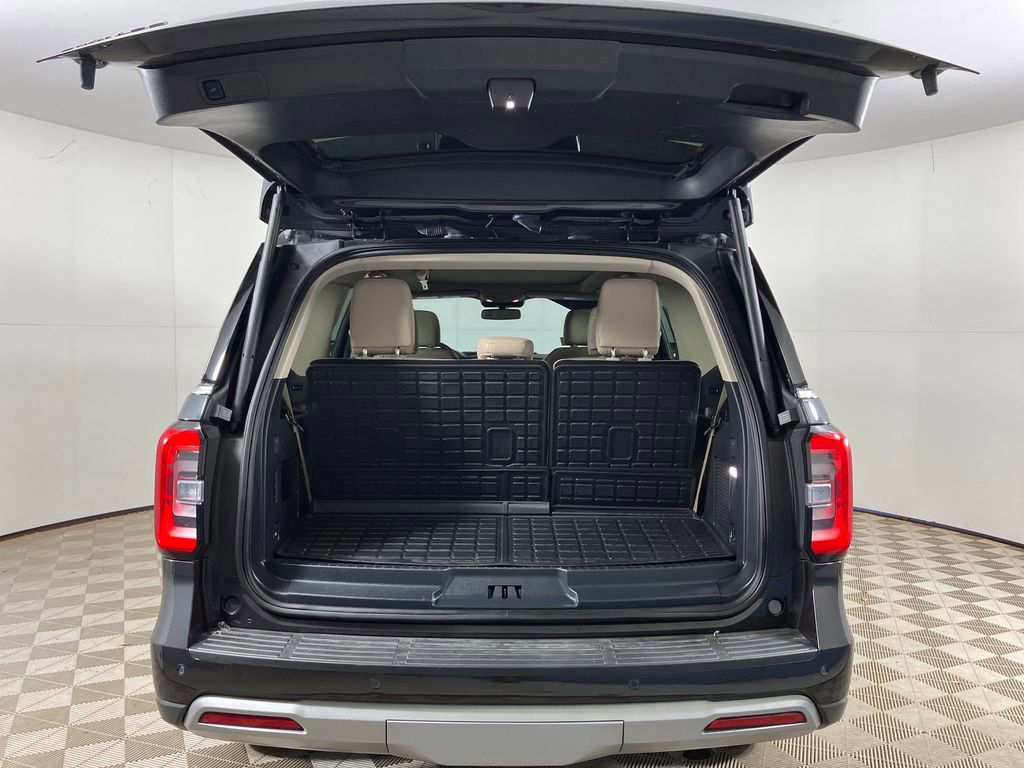 Certified 2024 Ford Expedition Limited image 32