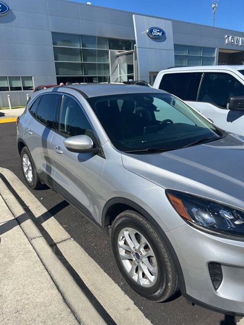 Certified 2020 Ford Escape SE image 3