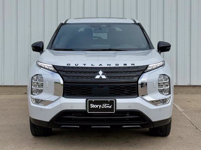 Used 2024 Mitsubishi Outlander SE Black Edition AWD/4WD image 9