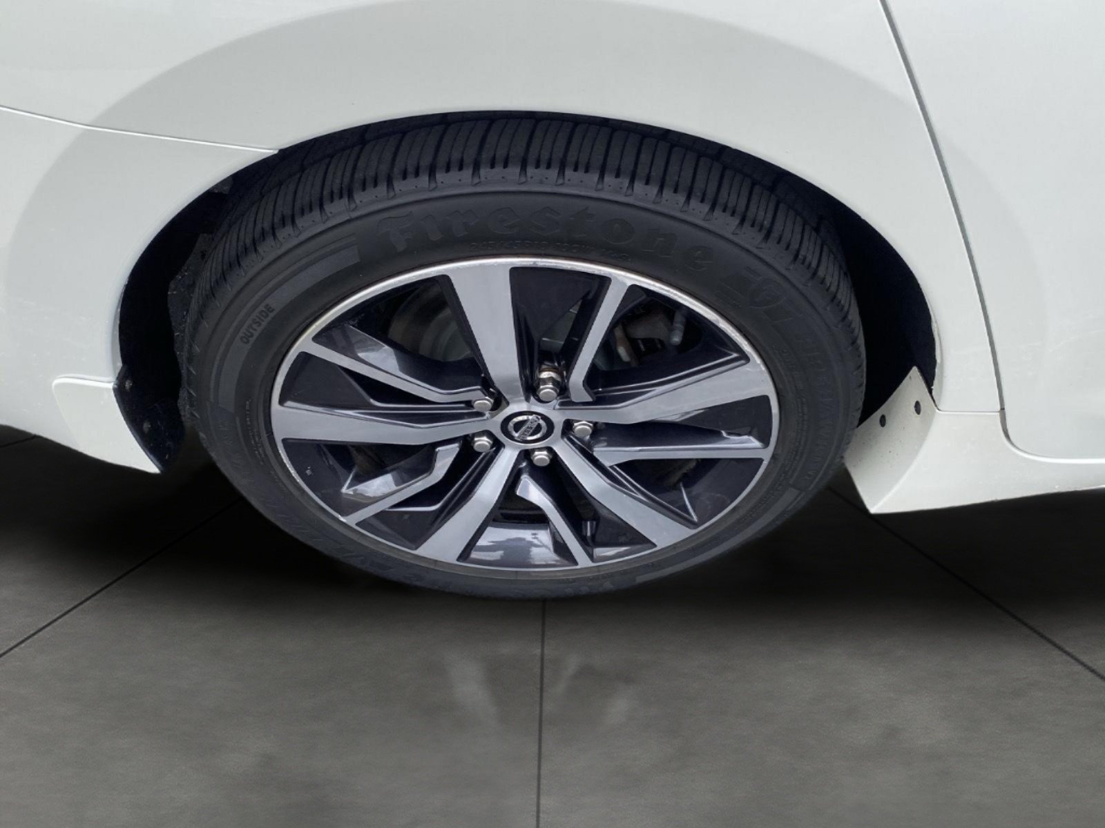Used 2019 Nissan Maxima 3.5 SV w/ Floor Mat Group FWD image 8