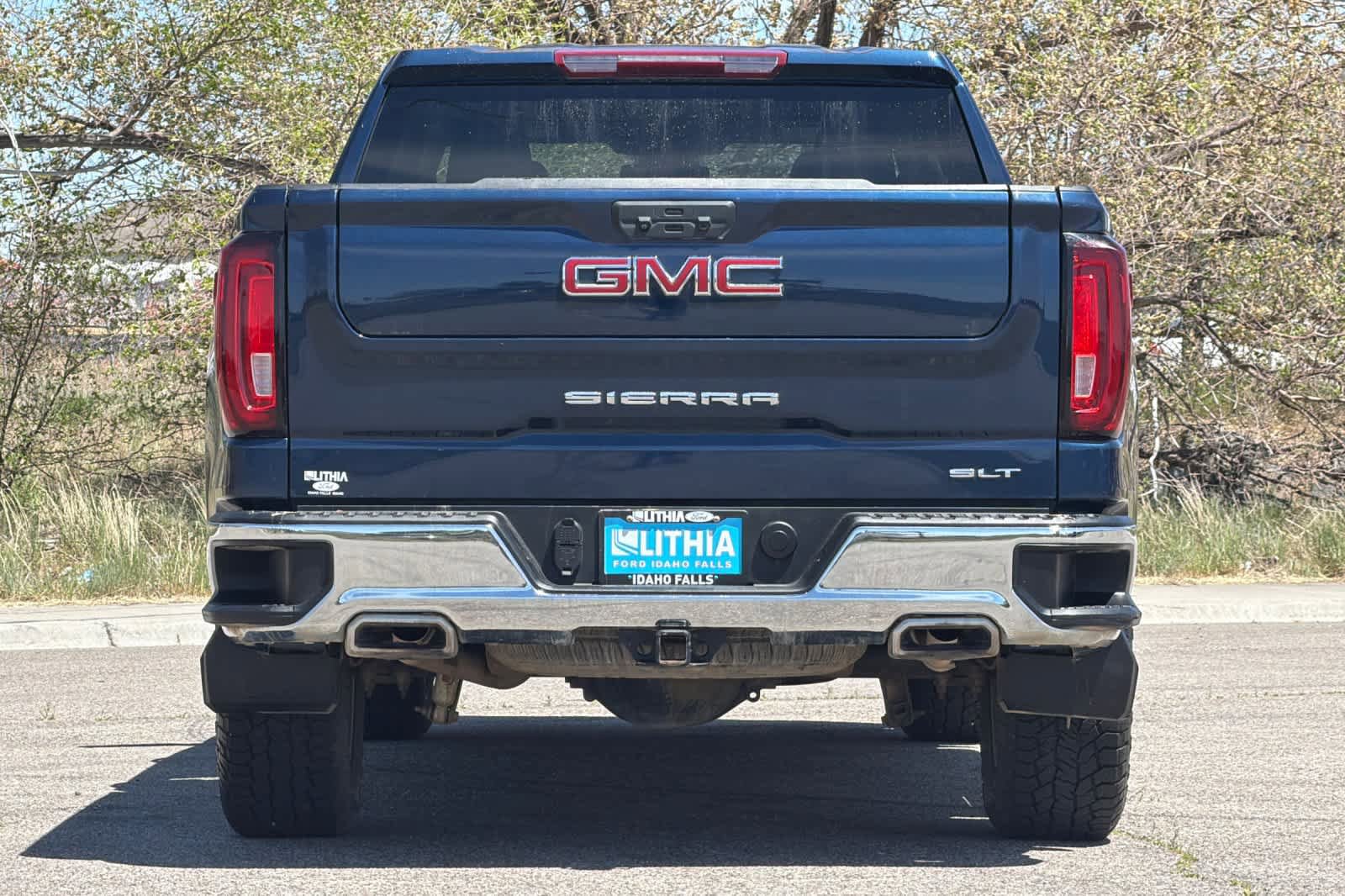 Used 2023 GMC Sierra 1500 SLT w/ SLT Premium Package AWD/4WD image 7