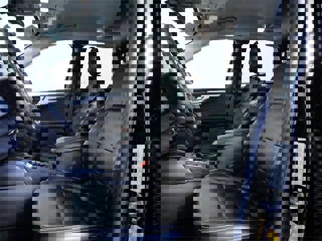 Certified 2025 Ford Escape Platinum image 16