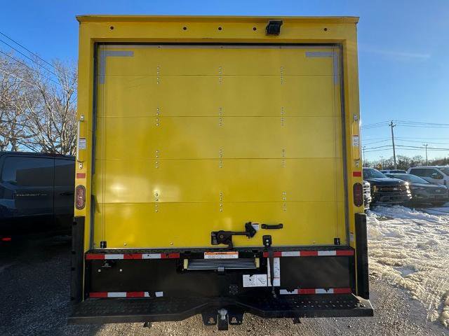 Certified 2022 Ford E-350 and Econoline 350 Super Duty w/ Power Windows & Locks Group image 2