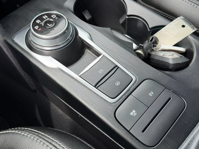 Certified 2022 Ford Escape SEL w/ Technology Package FWD image 28