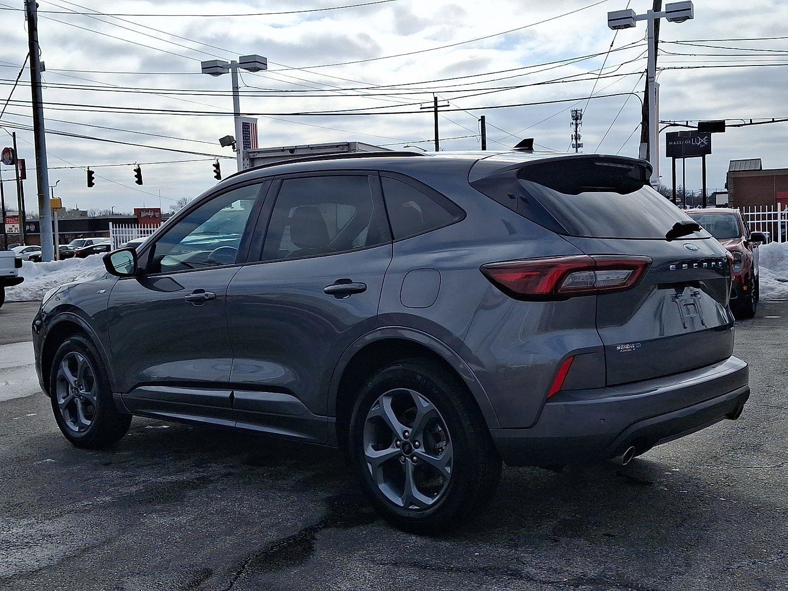 Certified 2023 Ford Escape ST-Line w/ Tech Pack #1 image 4