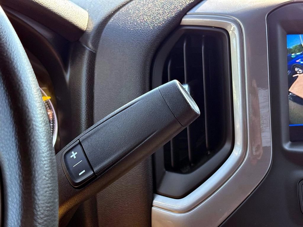 Used 2021 Chevrolet Silverado 1500 Custom w/ Safety Confidence Package AWD/4WD image 26