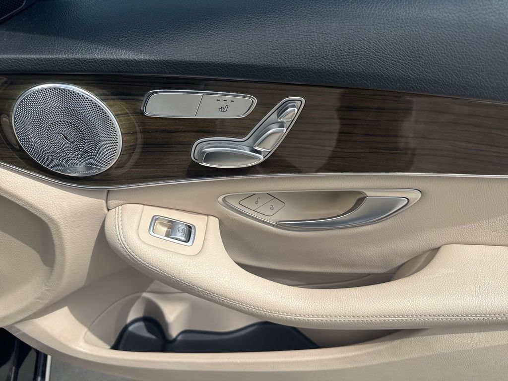 Used 2021 Mercedes-Benz C 300 Sedan image 30