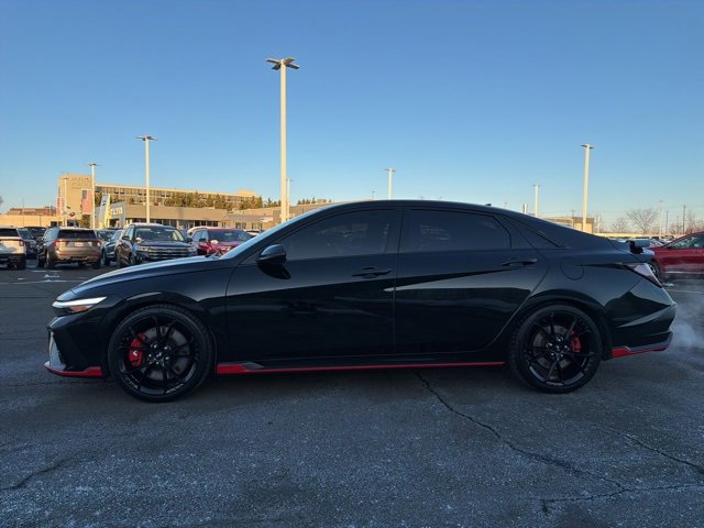 Used 2024 Hyundai Elantra N image 2