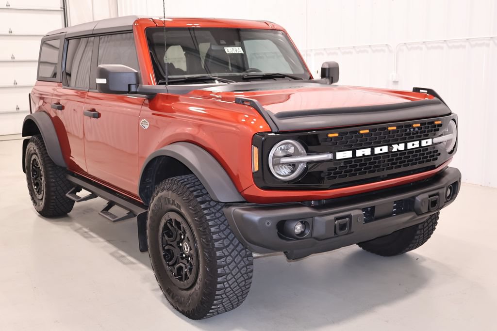 Certified 2023 Ford Bronco Wildtrak AWD/4WD image 4