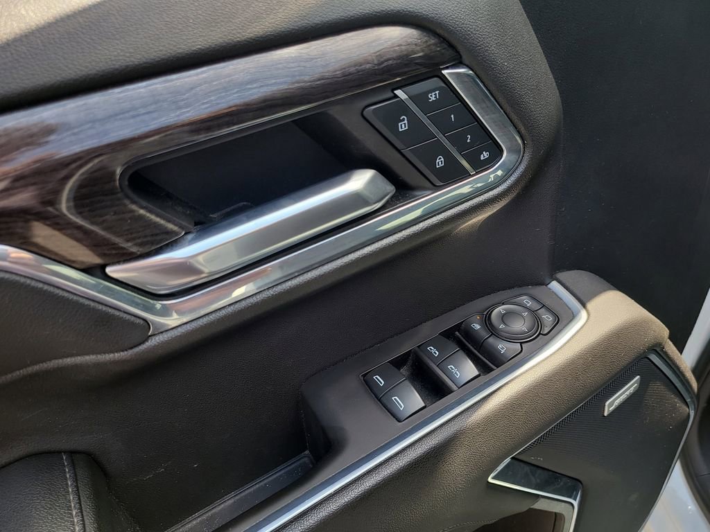 Used 2023 Chevrolet Silverado 1500 LTZ AWD/4WD image 15