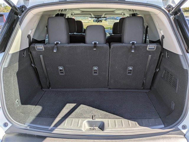 Used 2024 Nissan Pathfinder SV w/ SV Premium Package image 13