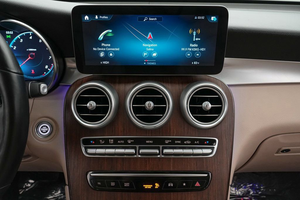 Used 2022 Mercedes-Benz GLC 300 4MATIC image 17