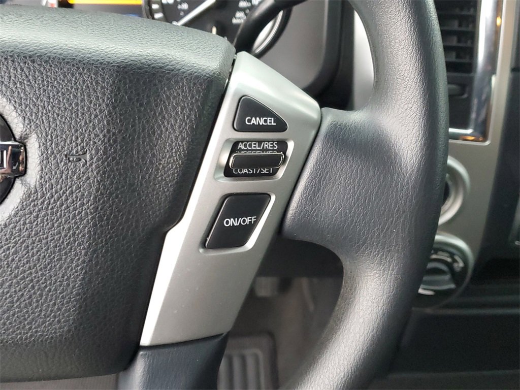 Used 2019 Nissan Titan SV image 23