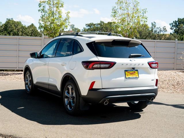 Certified 2025 Ford Escape ST-Line w/ Equipment Group 301A image 3