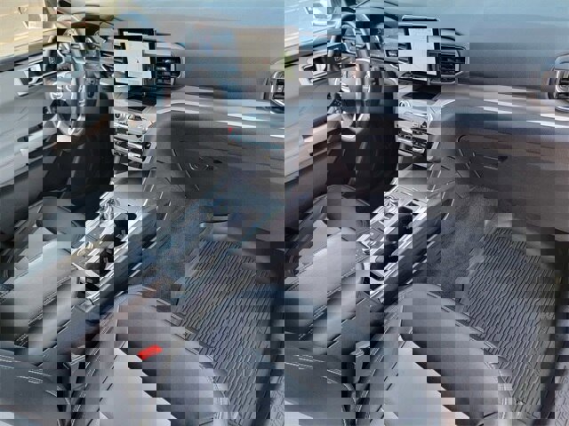 Certified 2022 Ford Explorer XLT w/ Equipment Group 202A image 26